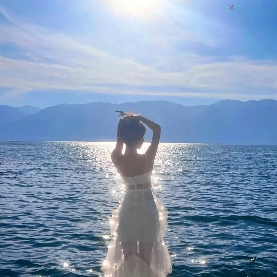 蛇年到系统喊我迎财神